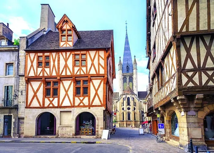 L'escapade - Classe 3 Etoiles - Hypercentre - Spacieux - Rent Immo *