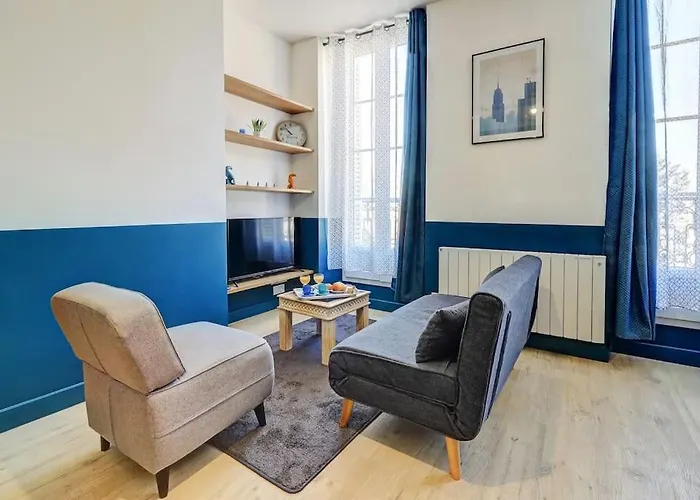 L'escapade - Classe 3 Etoiles - Hypercentre - Spacieux - Rent Immo アパート ディジョン